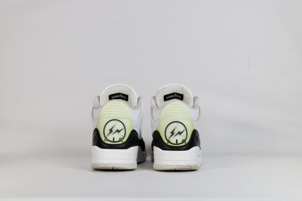 Jordan 3 Retro Fragment - 46 - Image 2