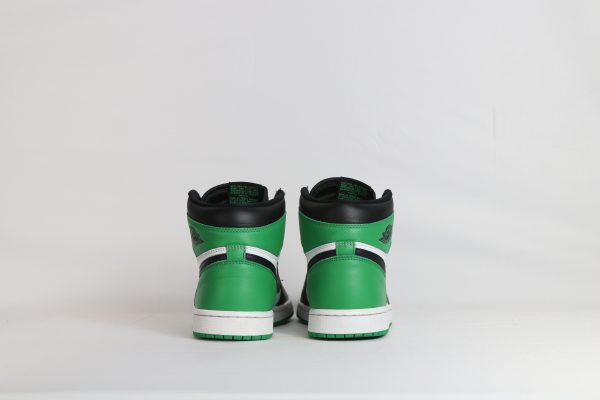 Jordan 1 Retro High OG Lucky Green • 41 - Image 2