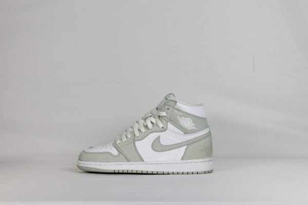 Jordan 1 Retro High OG Seafoam • 40 - Image 6