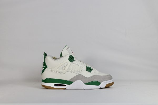 Jordan 4 Retro SB Pine Green - 42