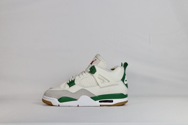 Jordan 4 Retro SB Pine Green - 42 - Image 6