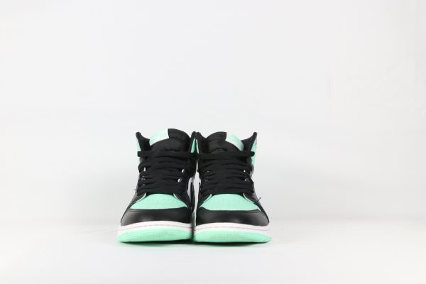 Jordan 1 Retro High OG Green Glow • 43 - Image 5