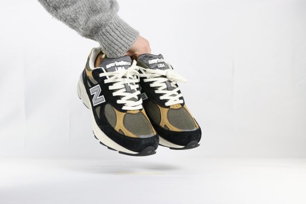 New Balance 990v3 MiUSA Black Tan - 44,5 ^ - Image 5