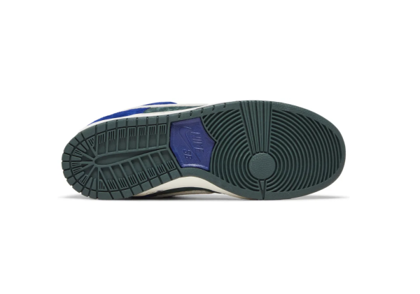 Nike SB Dunk Low Deep Royal Blue - Image 5