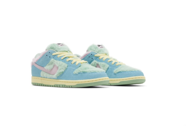 Nike SB Dunk Low Verdy Visty - Image 3