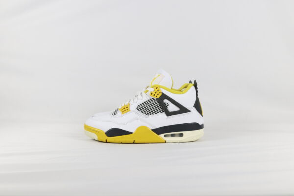 Jordan 4 Retro Vivid Sulfur - 42,5 - Image 6