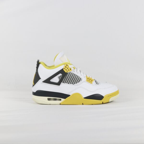 Jordan 4 Retro Vivid Sulfur - 42,5