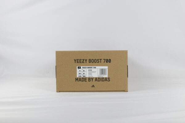 Yeezy Boost 700 Analog - 42 2/3 - Image 3