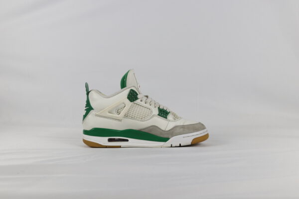 Jordan 4 Retro SB Pine Green - 42,5 - Image 6