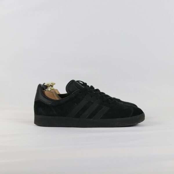 Adidas gazelle triple black - 43 1/3 *