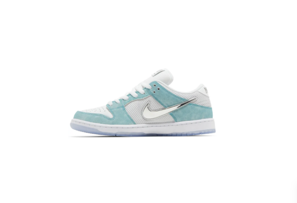 Nike SB Dunk Low April Skateboards - Image 2