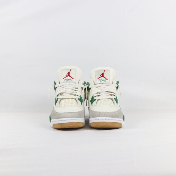 Jordan 4 Retro SB Pine Green - 40,5