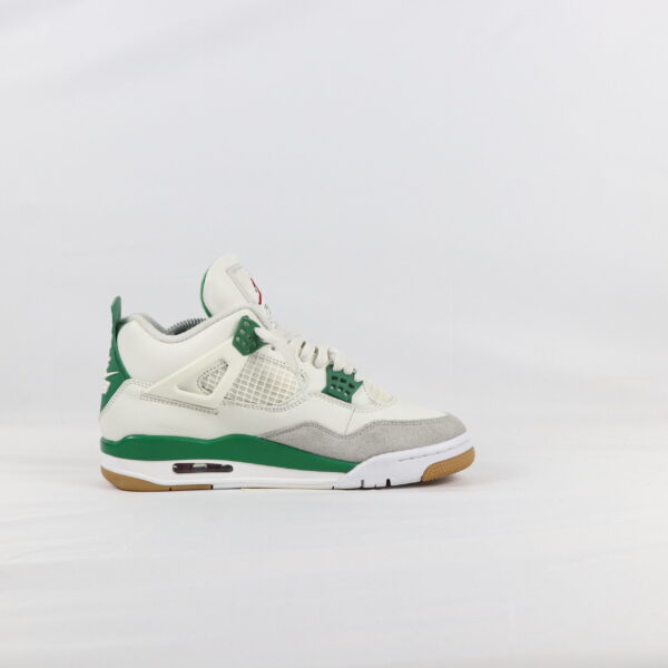 Jordan 4 Retro SB Pine Green - 40,5