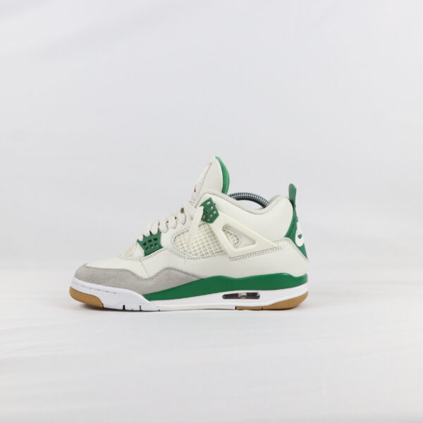 Jordan 4 Retro SB Pine Green - 40,5