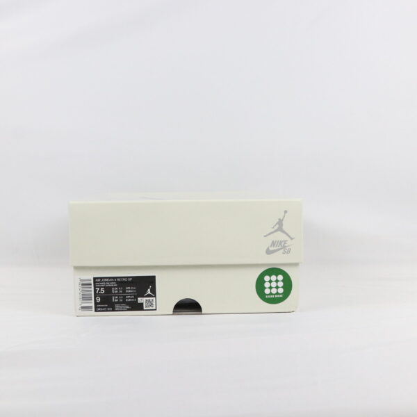 Jordan 4 Retro SB Pine Green - 40,5