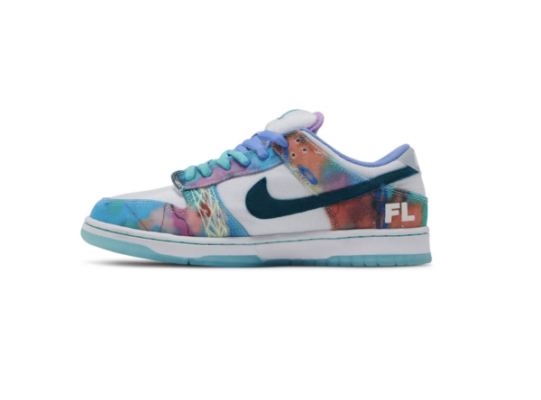 Nike SB Dunk Low Futura Laboratories Bleached Aqua - Image 2