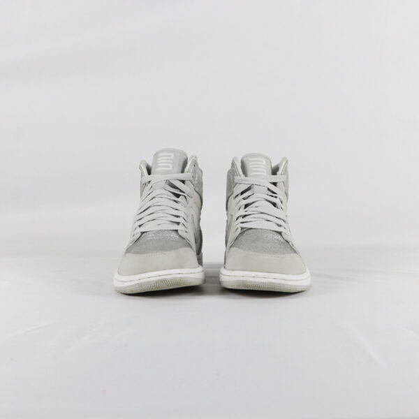 Jordan 1 Retro Silver Anniversary - 41