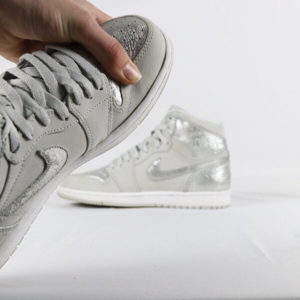 Jordan 1 Retro Silver Anniversary - 41