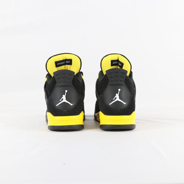 Jordan 4 Retro Thunder - 45,5
