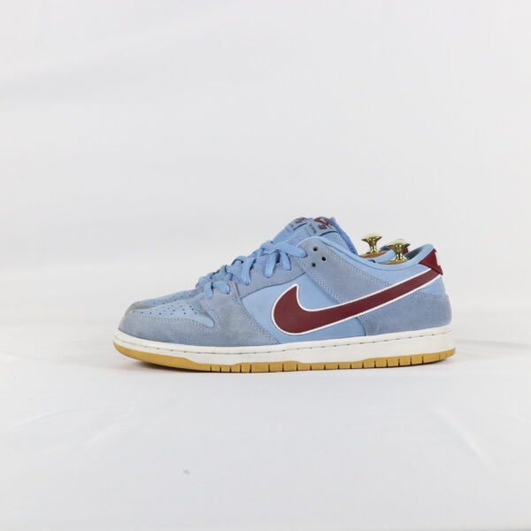 Nike SB Dunk Low Philadelphia Phillies - 45