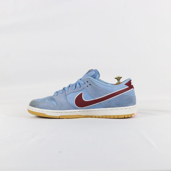 Nike SB Dunk Low Philadelphia Phillies - 45