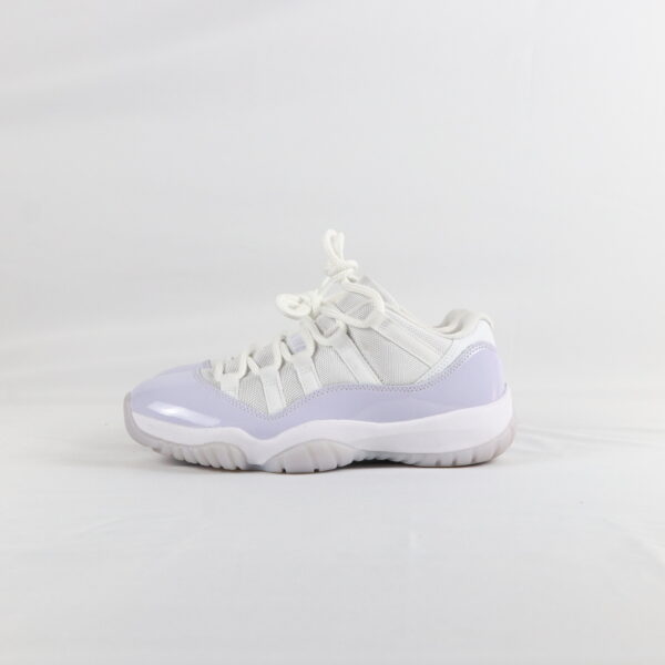 Jordan 11 Retro Low Pure Violet W - 38