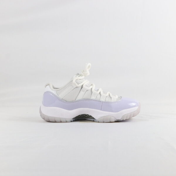 Jordan 11 Retro Low Pure Violet W - 38