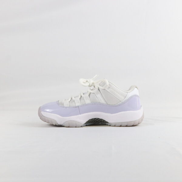 Jordan 11 Retro Low Pure Violet W - 38