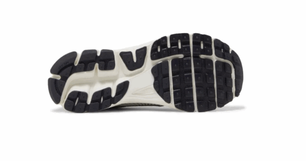 Nike Zoom Vomero 5 Photon Dust Metallic Silver W - Image 3