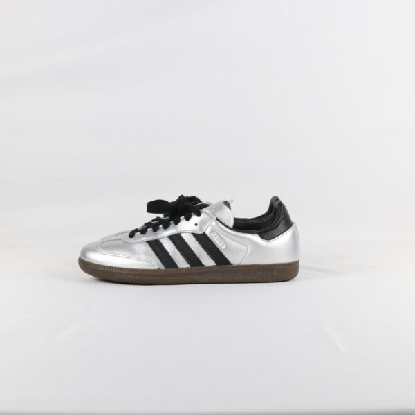 Adidas Samba OG Silver Metallic Black Gum - 40 2/3