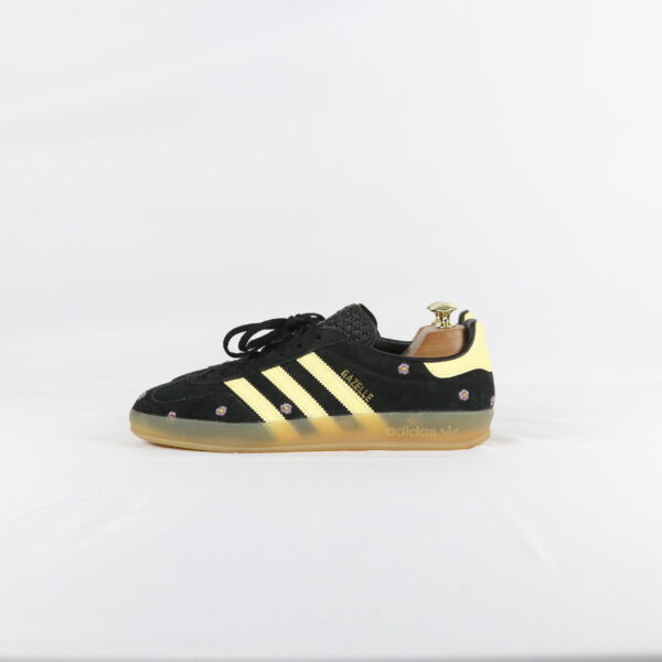 Adidas Gazelle Indoor Core Black Almost Yellow Floral - 42