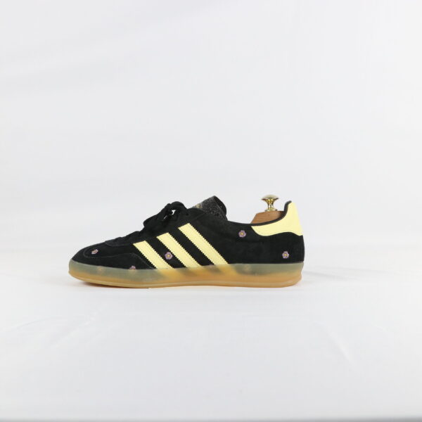 Adidas Gazelle Indoor Core Black Almost Yellow Floral - 42