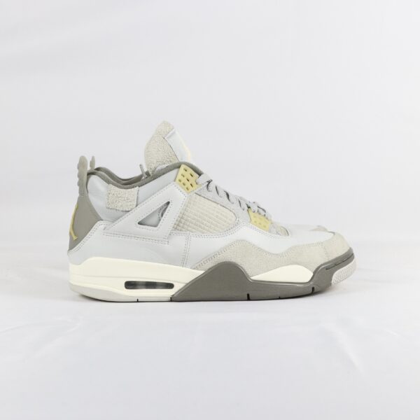 Jordan 4 Retro SE Craft Photon Dust - 45