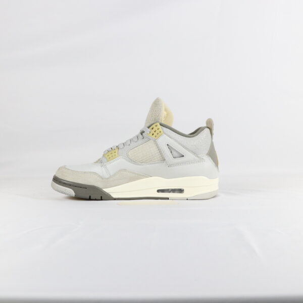 Jordan 4 Retro SE Craft Photon Dust - 45