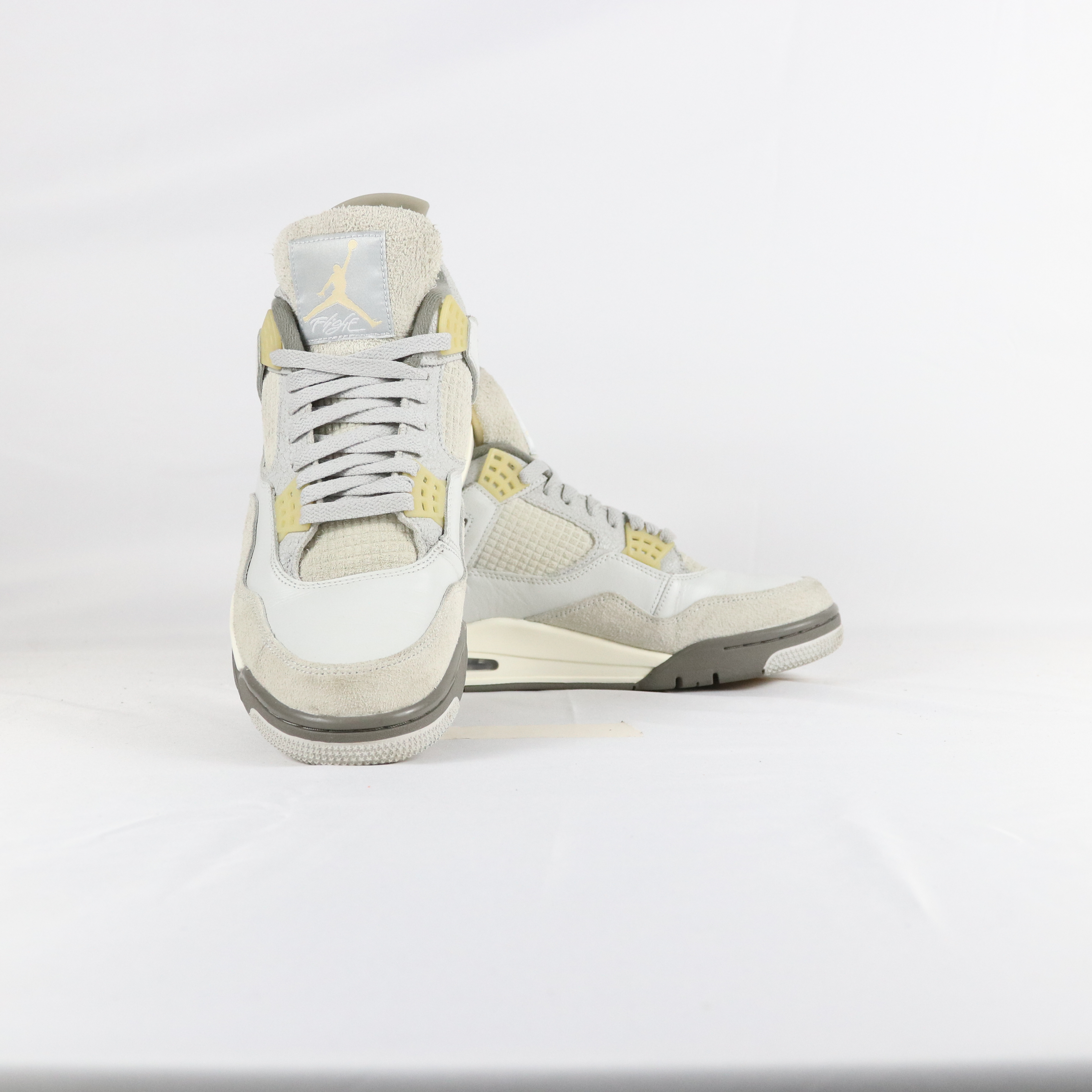 Jordan 4 Retro SE Craft Photon Dust - 45