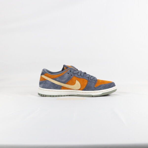Nike SB Dunk Low Light Carbon Monarch - 44