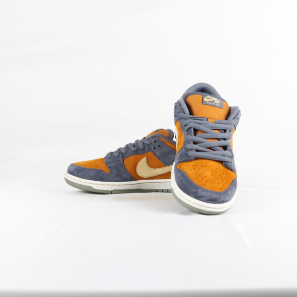 Nike SB Dunk Low Light Carbon Monarch - 44