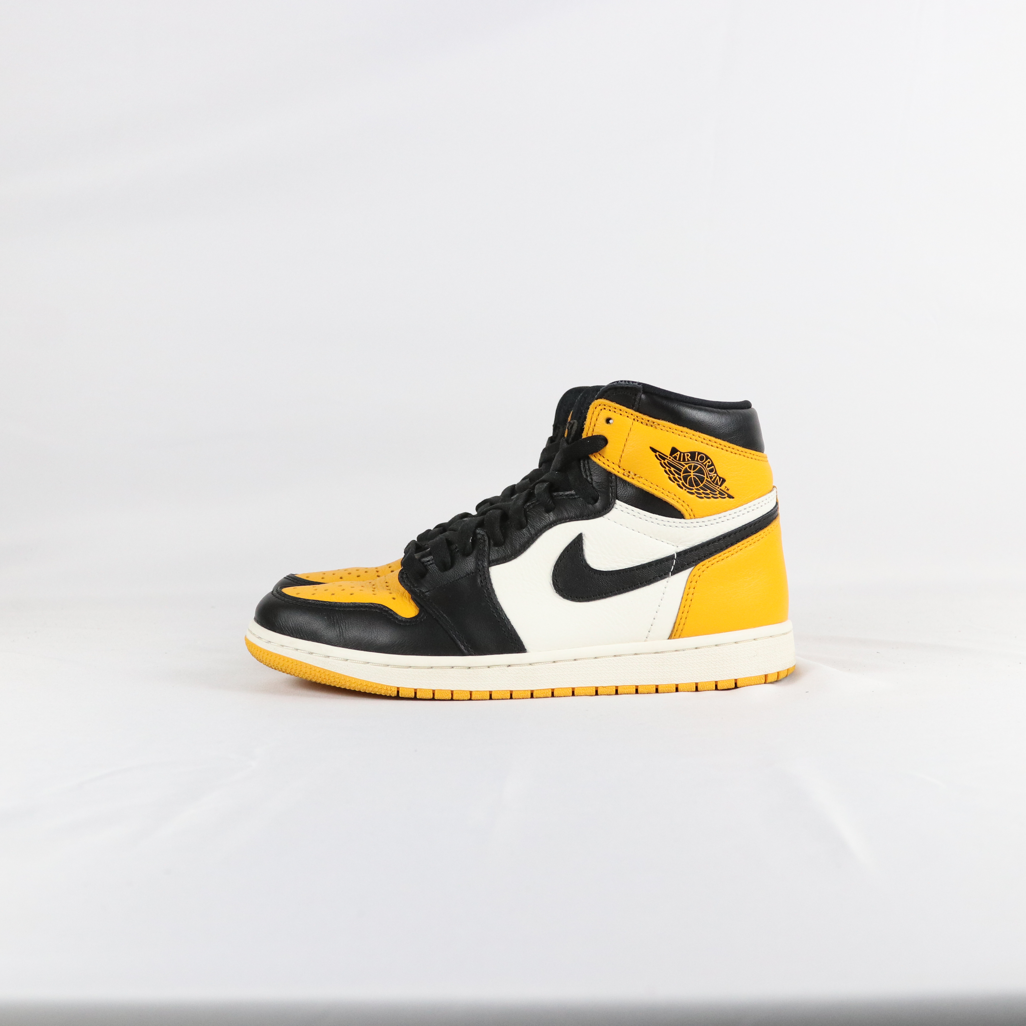 Jordan 1 Retro High OG Taxi - 41