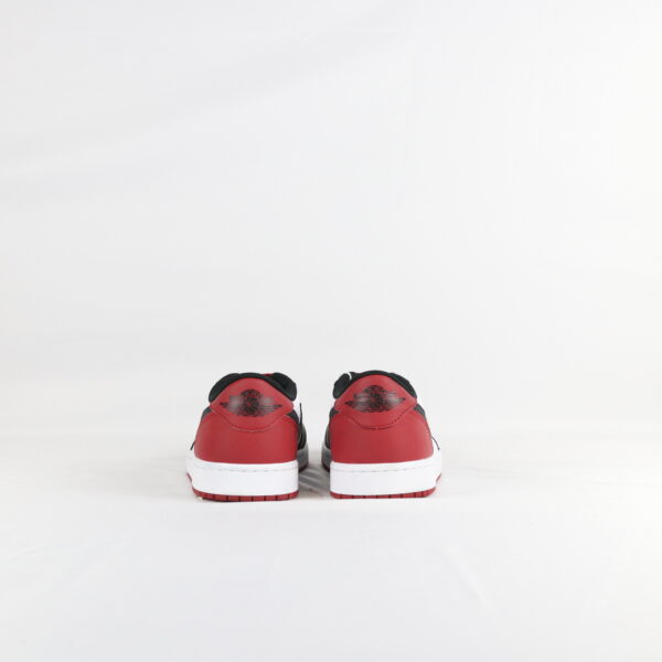 Jordan 1 Retro Low OG Black Toe - 45