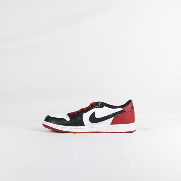 Jordan 1 Retro Low OG Black Toe - 45