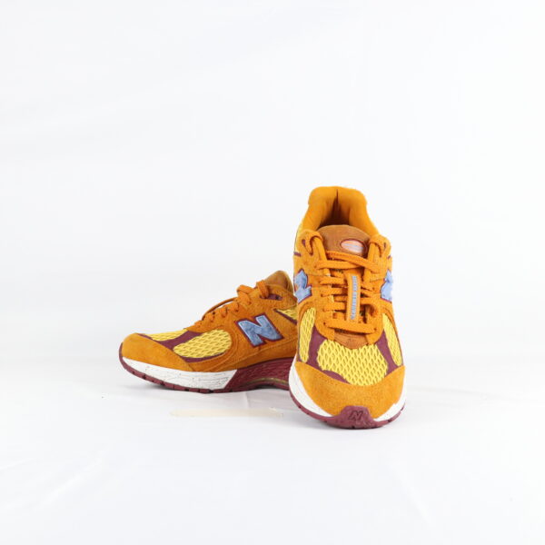 New Balance 2002R Salehe Bembury Peace Be The Journey - 42