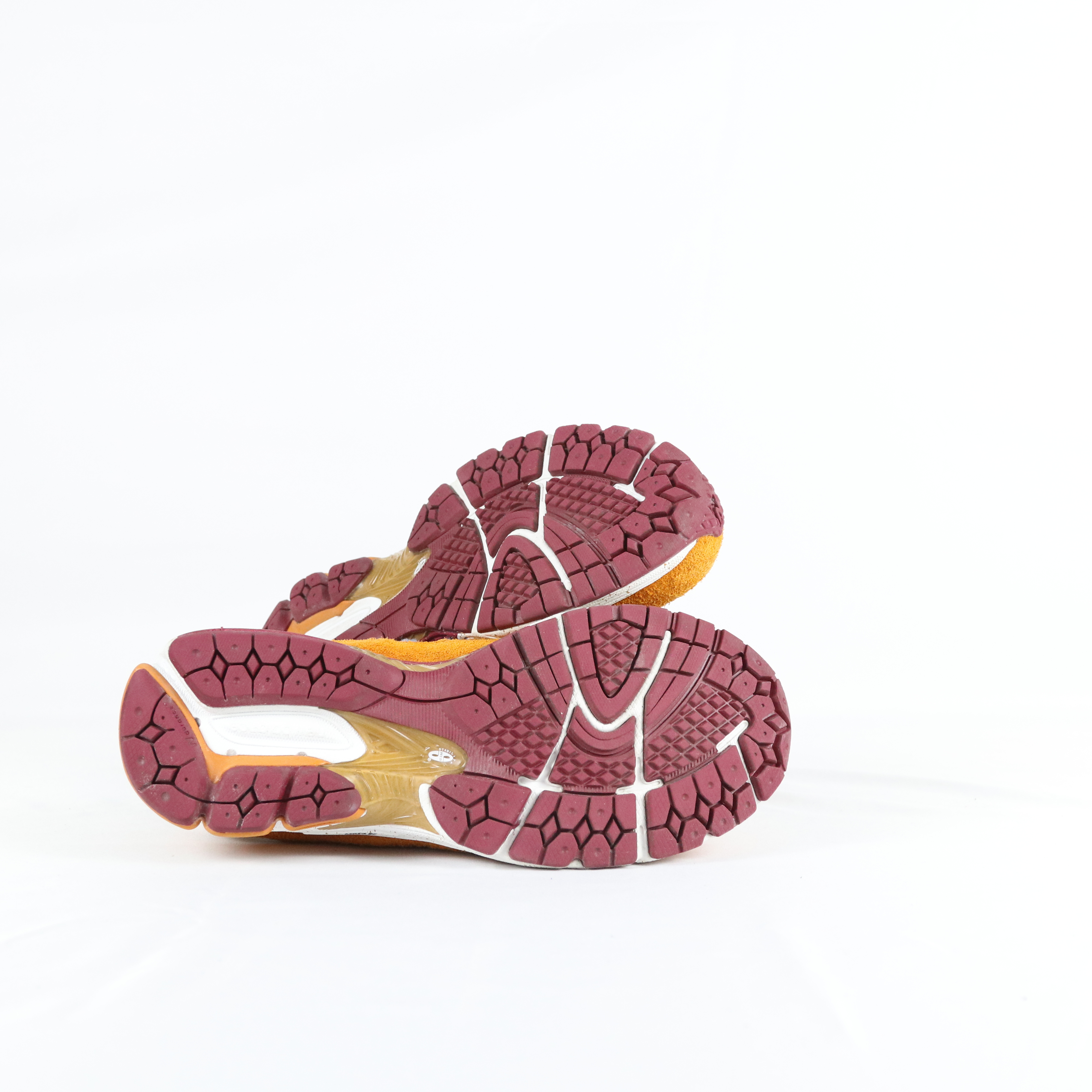 New Balance 2002R Salehe Bembury Peace Be The Journey - 42