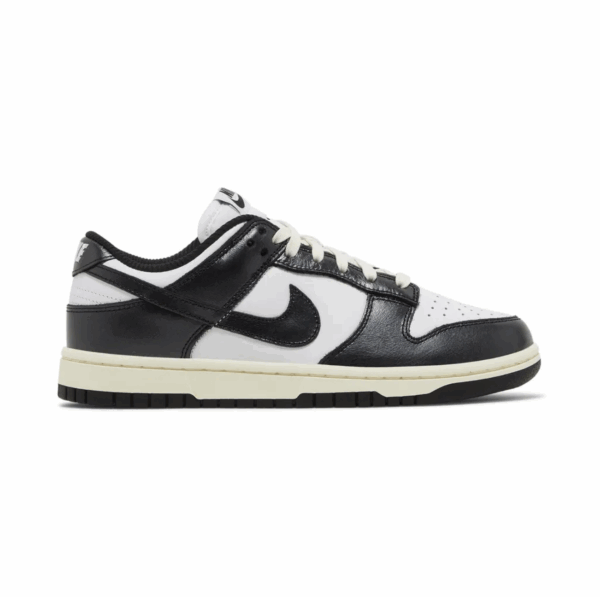 Nike Dunk Low Vintage Panda W