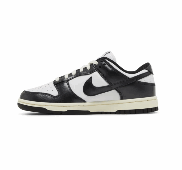Nike Dunk Low Vintage Panda W
