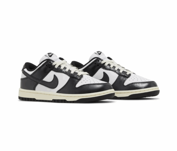 Nike Dunk Low Vintage Panda W